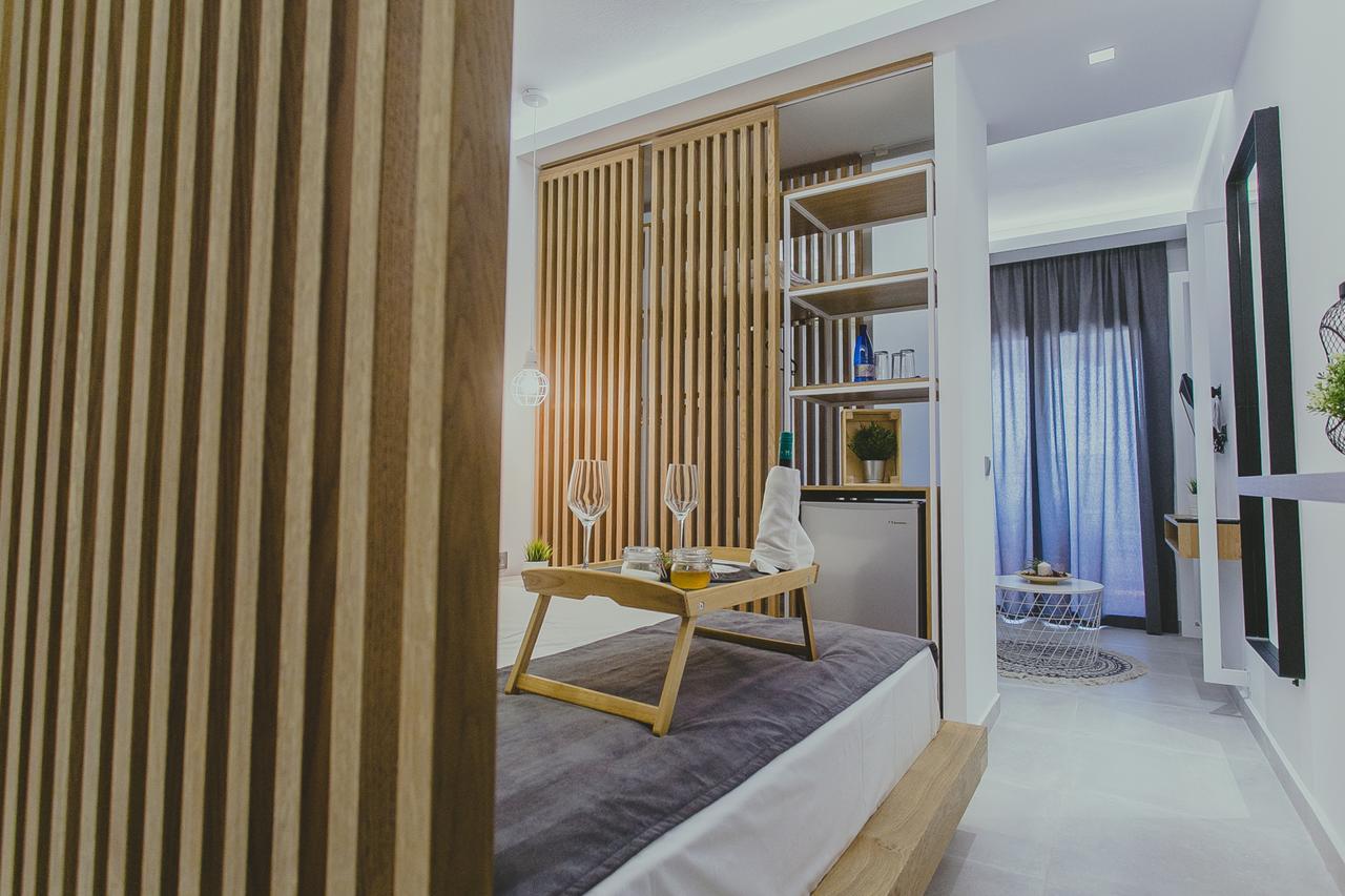 Papagalos Hotel Neos Marmaras