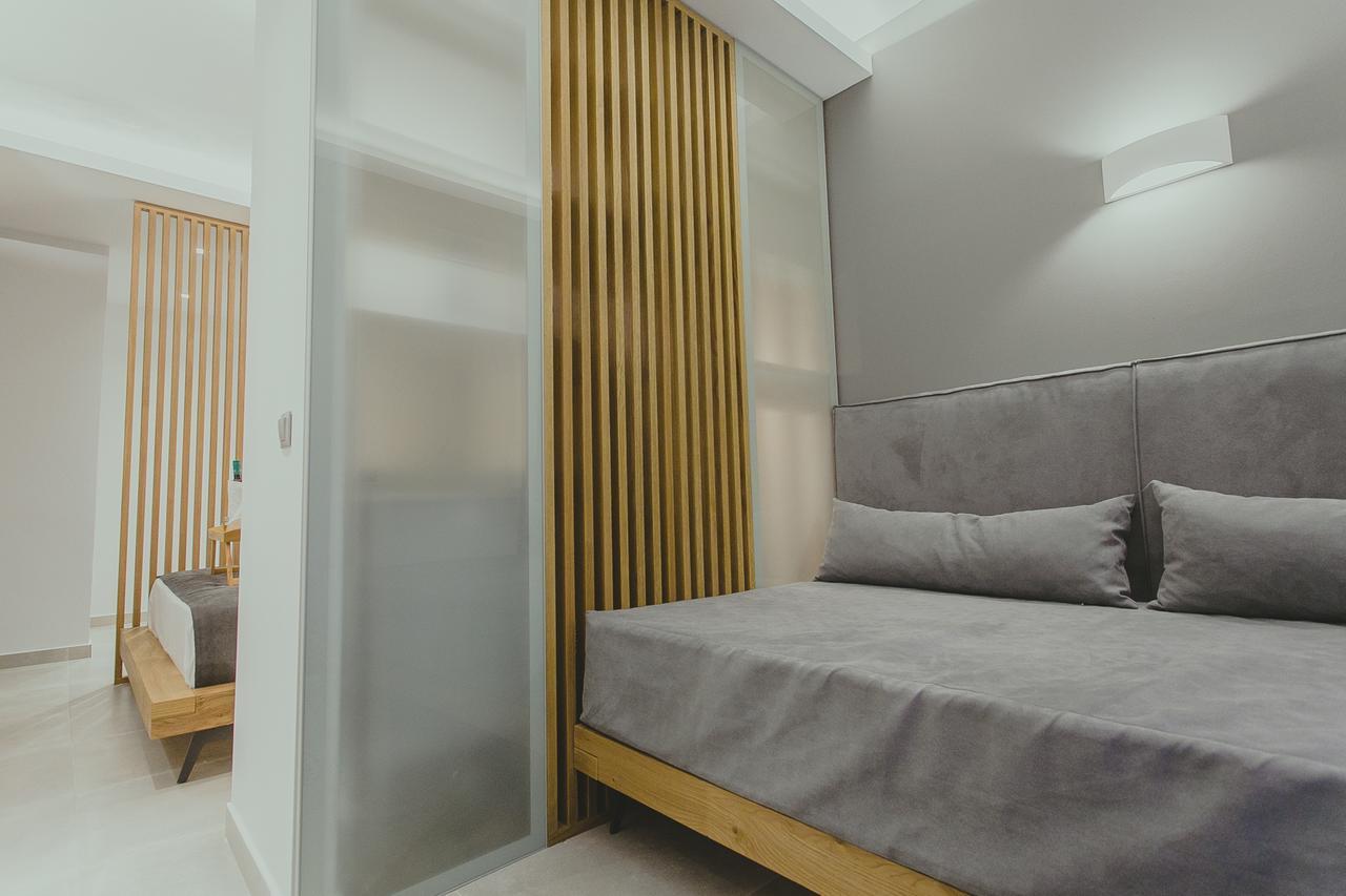 Papagalos Hotel Neos Marmaras