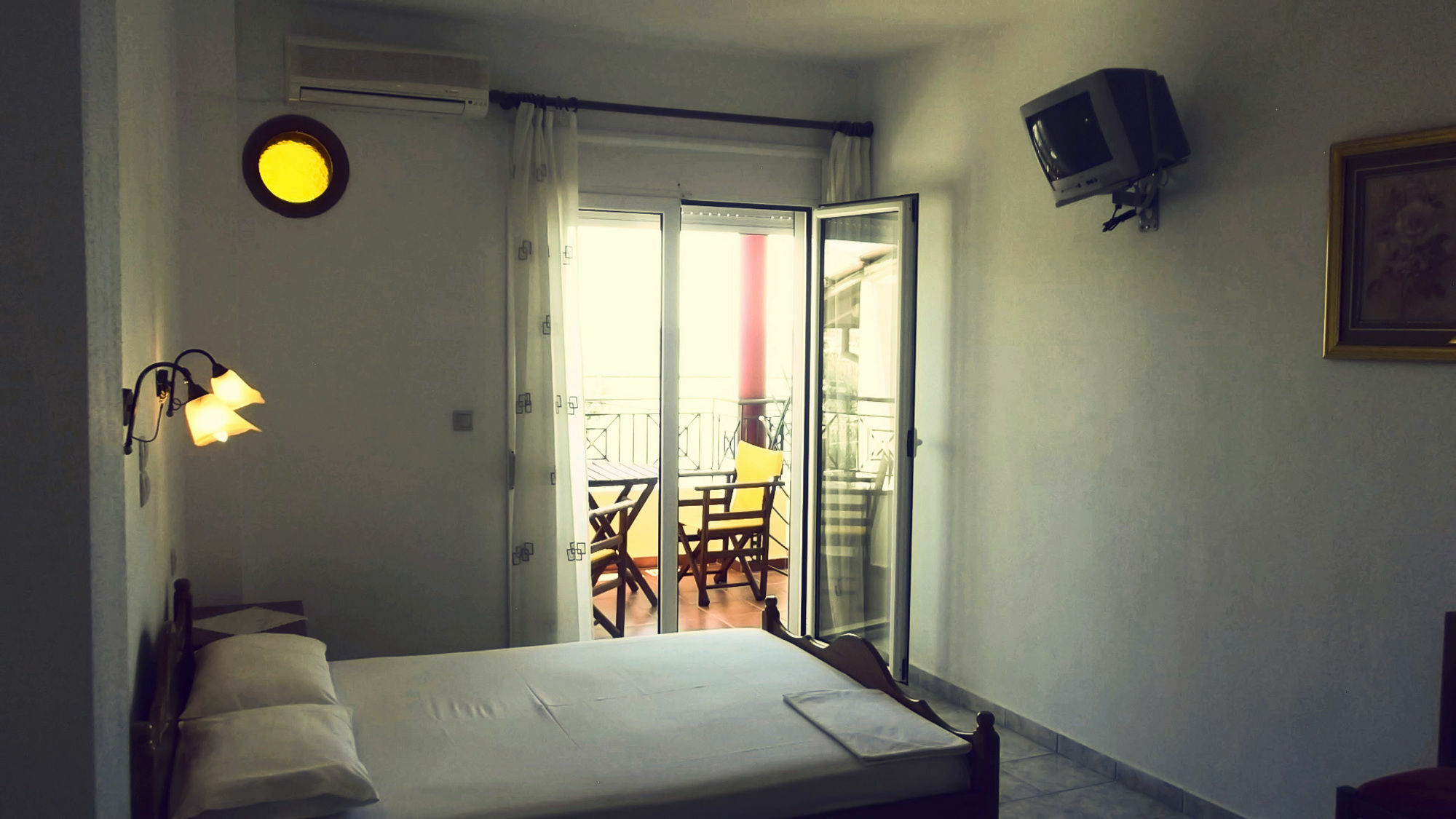 Papagalos Hotel Neos Marmaras